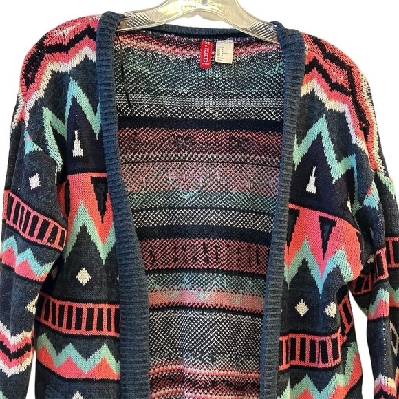 Divided by H&M Women's Aztec Knit Cardigan Sweater Size 4 Multicolor - Picture 2 of 6